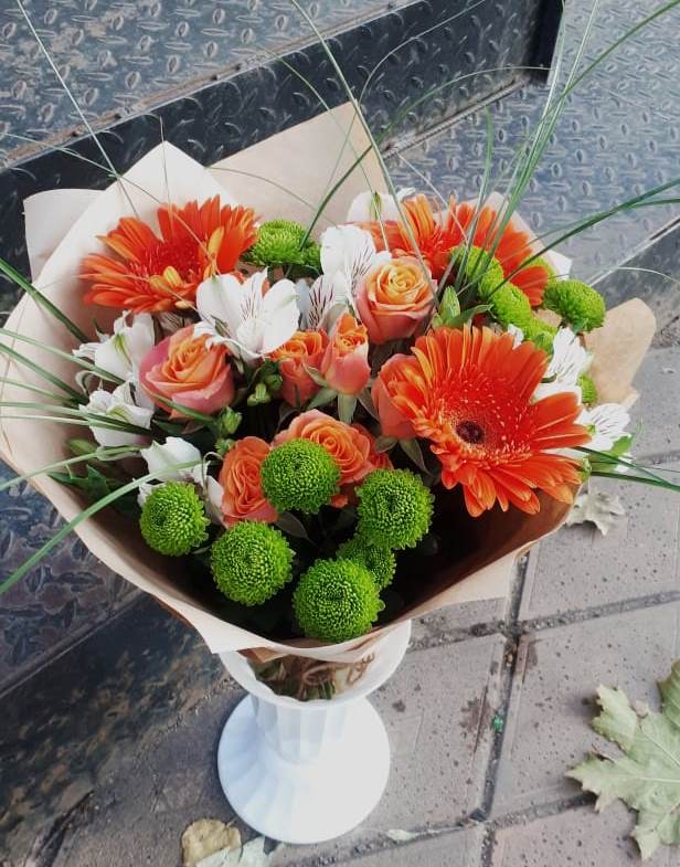 Букет цветов из: Герберы, Хризантемы, Альстромерии и Розы в Большое Гридино