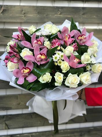 Букет цветов из: Розы и Хризантемы в Большое Гридино