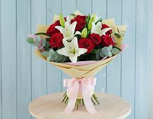 Букет цветов из:  Лилии и Розы в Большое Гридино