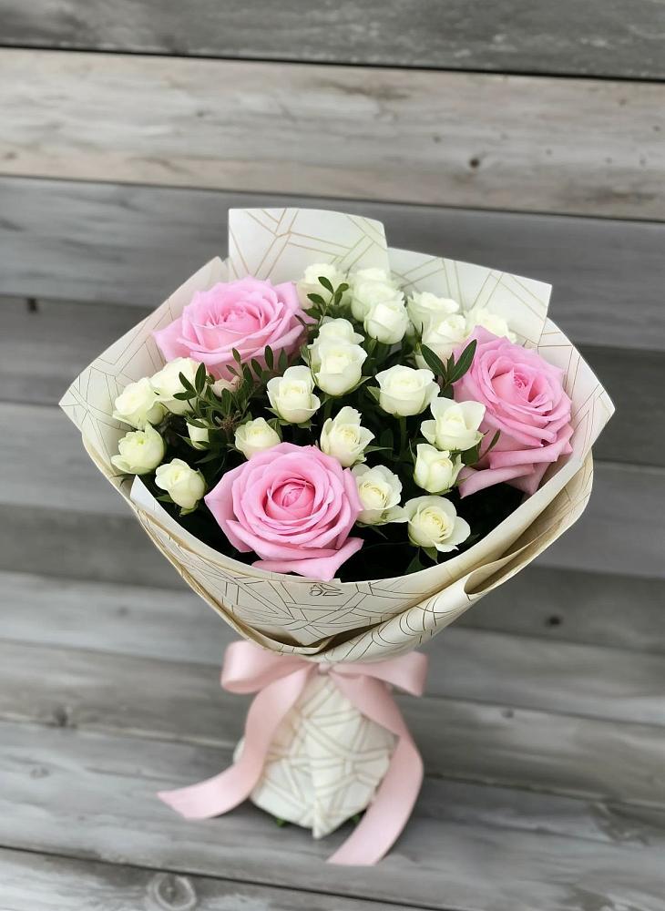 Букет цветов из: Розы в Большое Гридино