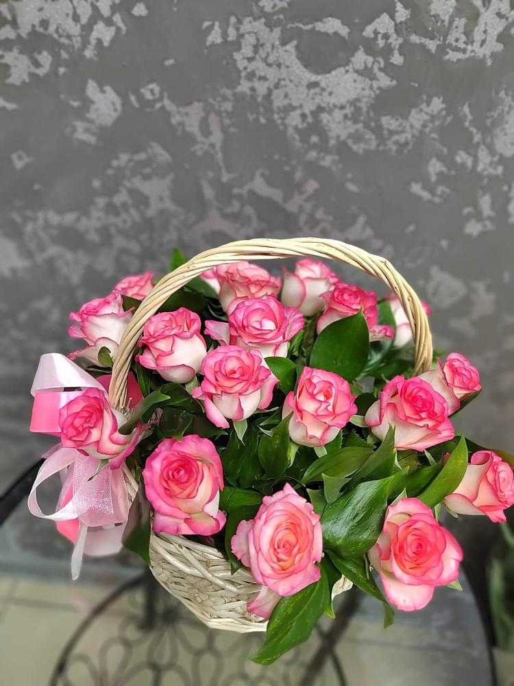 Цветочная композиция из Розы в корзине в Большое Гридино