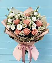 Букет цветов из:  Розы, Альстромерии и Лизиантусы в Большое Гридино