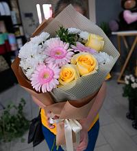 Букет цветов из:  Герберы, Розы и Хризантемы в Большое Гридино