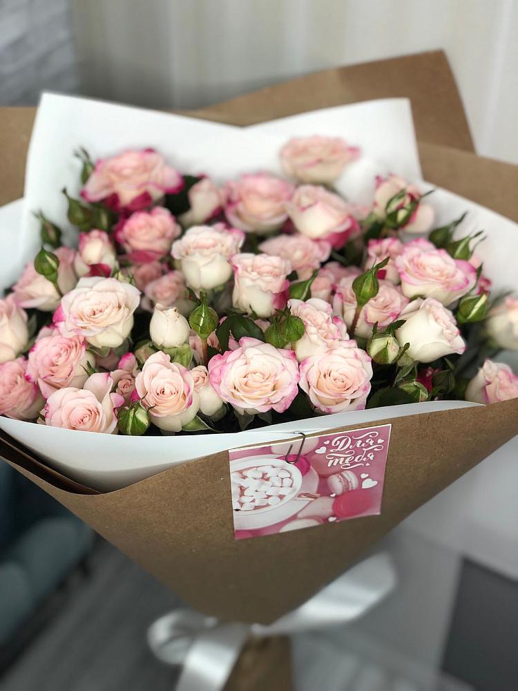 Букет цветов из: Розы в Большое Гридино