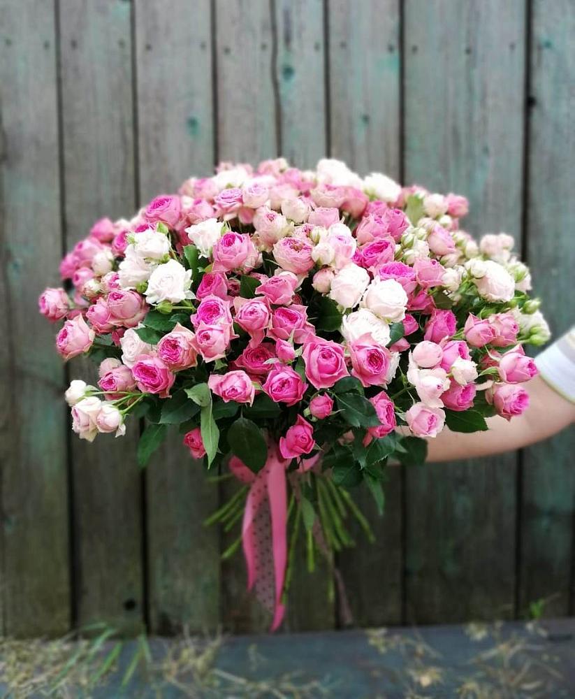 Букет Розовые кустовые розы Натали и Лав Лидия в Большое Гридино