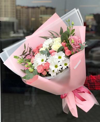 Букет цветов из: Розы, Лизиантусы и Хризантемы в Большое Гридино