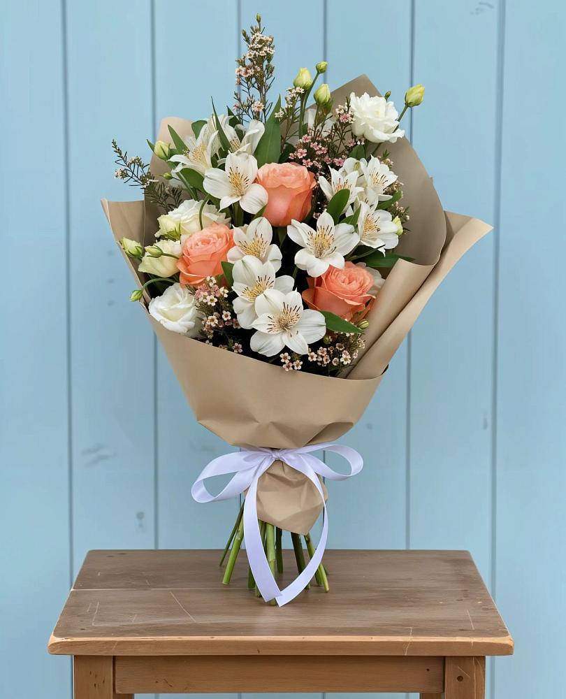 Букет цветов из: Альстромерии, Лизиантусы, Розы и Хризантемы в Большое Гридино